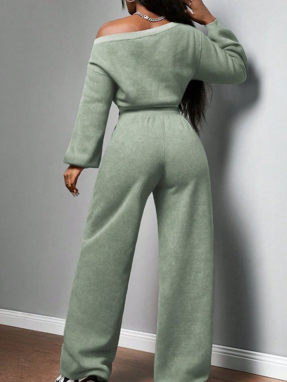 Green Casual Women's Elegant Lounge 2-Piece Set - Picture 2 of 6